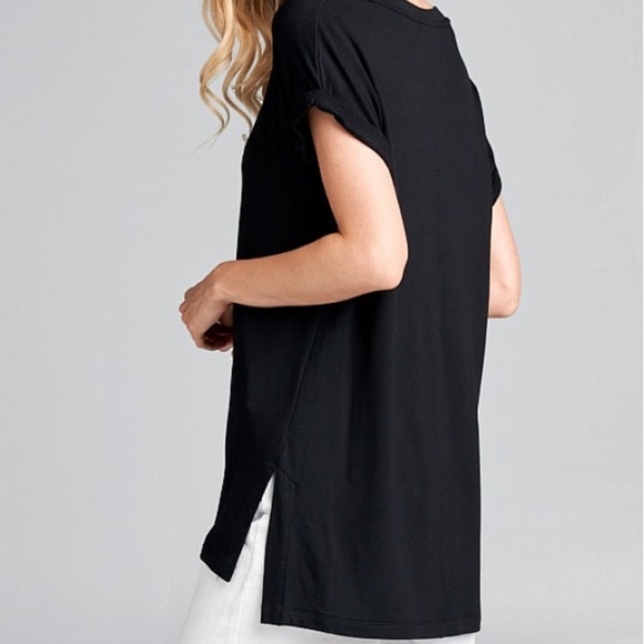 Black long v-neck with side slits cuffed sleeves - Picture 4 of 5